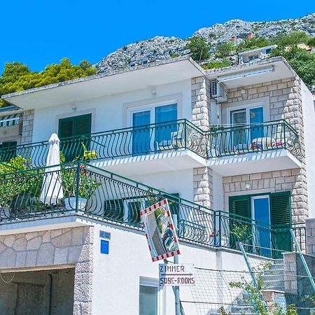 Apartments With A Parking Space Brela, Makarska - 16603 Екстериор снимка