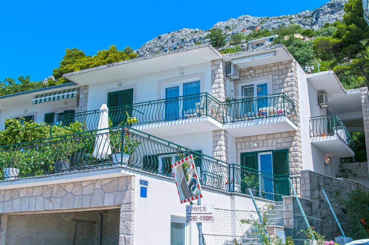 Apartments With A Parking Space Brela, Makarska - 16603 Екстериор снимка