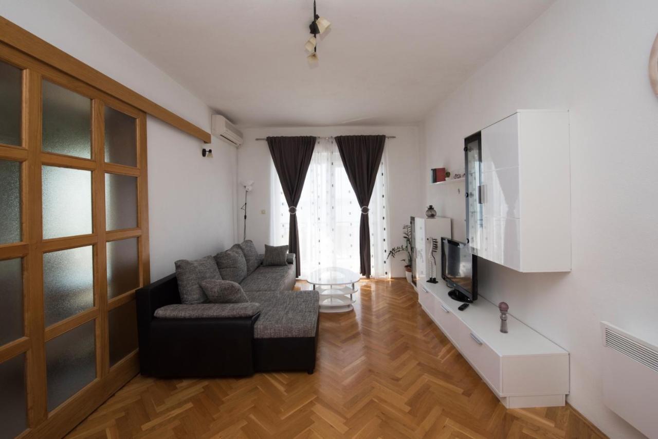 Apartments With A Parking Space Brela, Makarska - 16603 Екстериор снимка