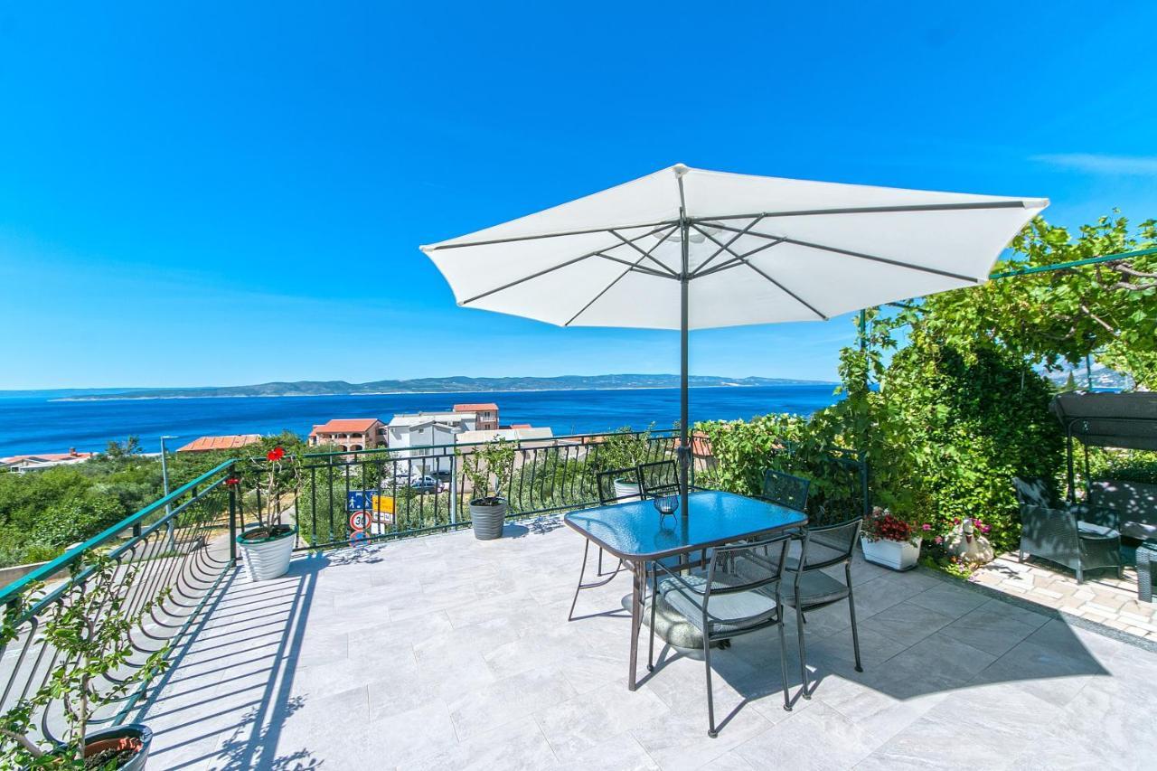 Apartments With A Parking Space Brela, Makarska - 16603 Екстериор снимка