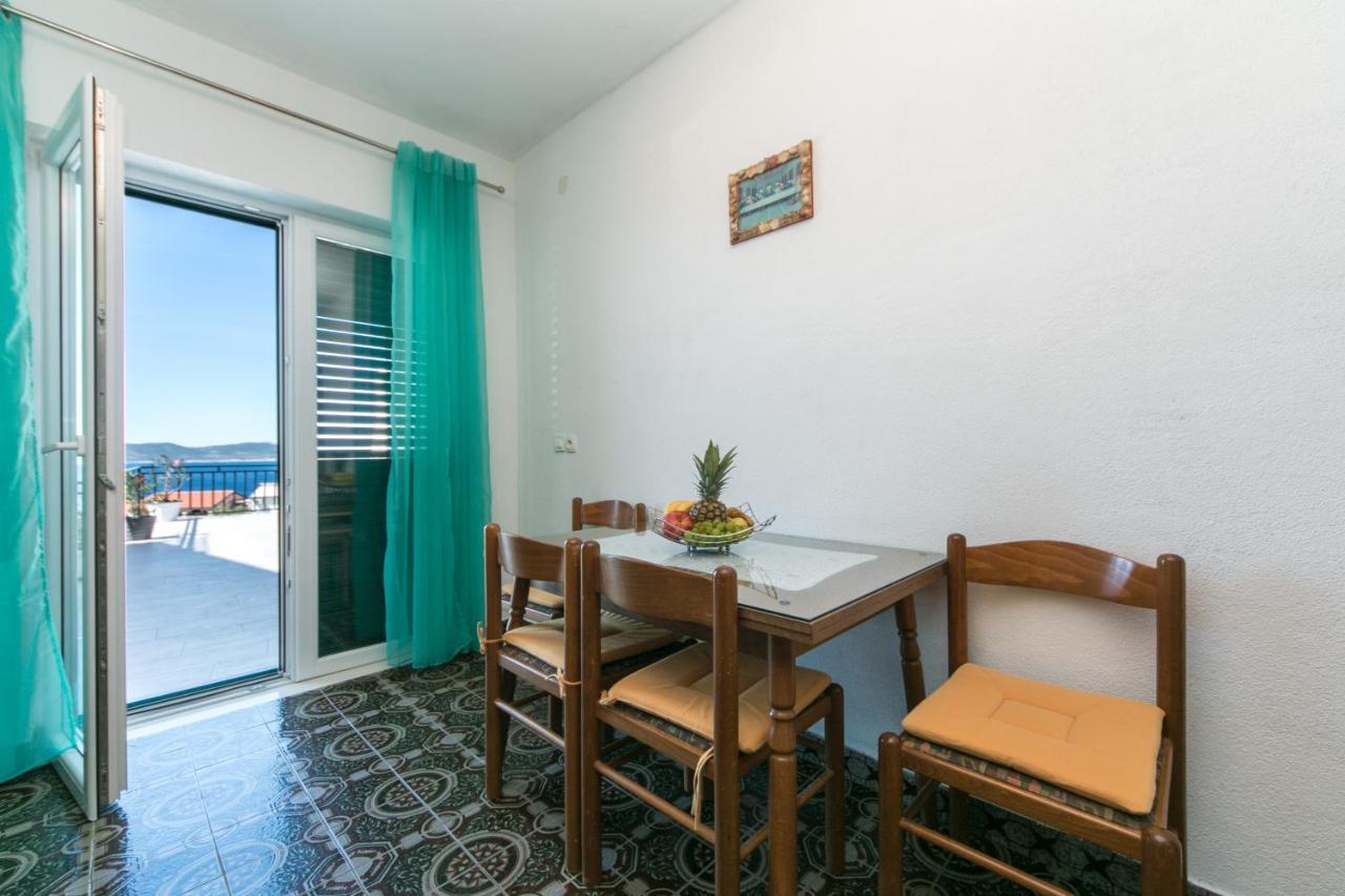 Apartments With A Parking Space Brela, Makarska - 16603 Екстериор снимка