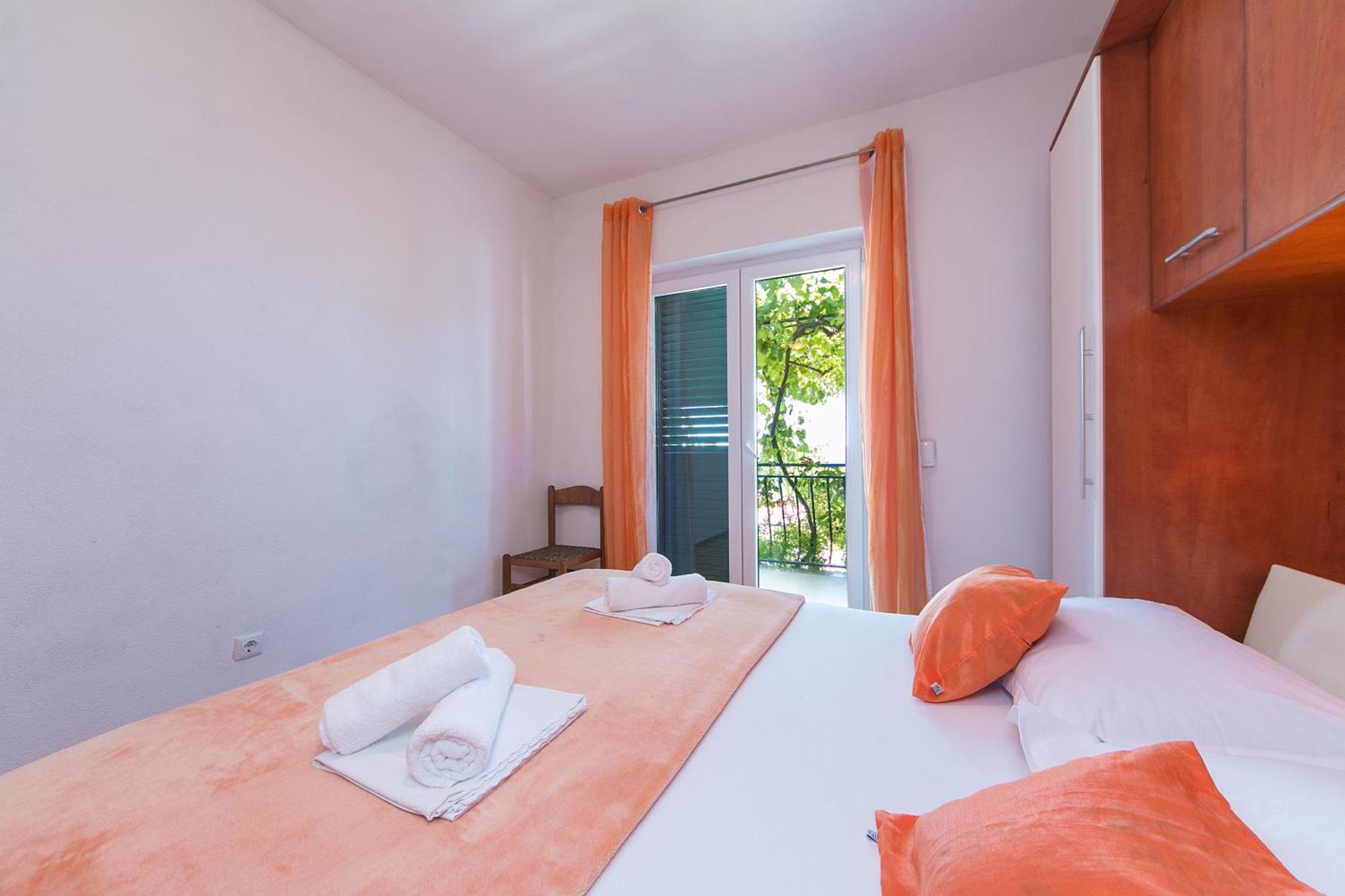 Apartments With A Parking Space Brela, Makarska - 16603 Стая снимка