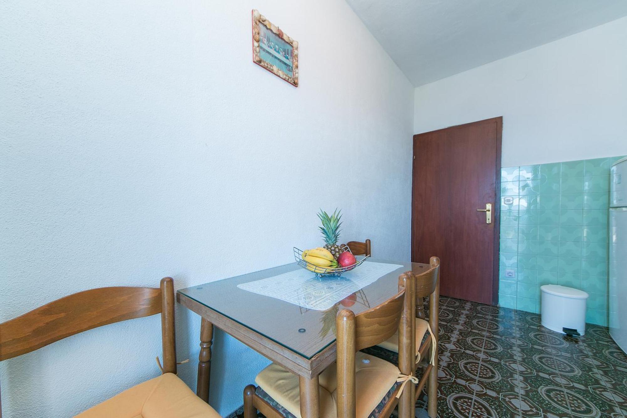 Apartments With A Parking Space Brela, Makarska - 16603 Стая снимка